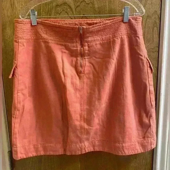Anthropologie Button Pocket Skirt with Back Zipper in Salmon Pink Size 14 - Picture 2 of 7